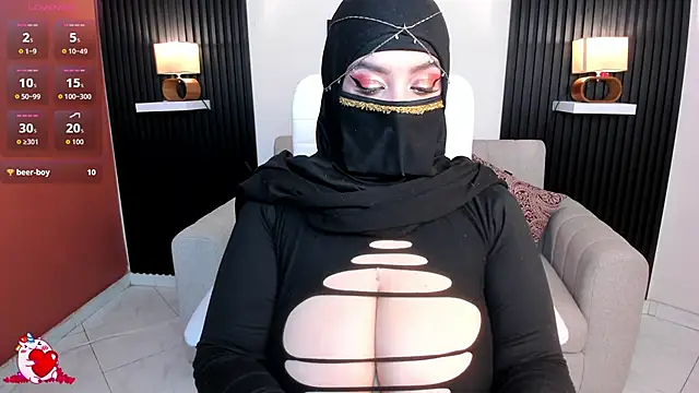 cloe sirena online show from 10-15-25, 02:28