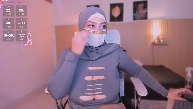 cloe sirena online show from 04-20-26, 01:47