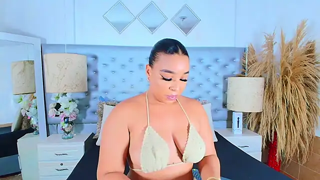 EileenBenzon online show from 02-19-26, 04:03