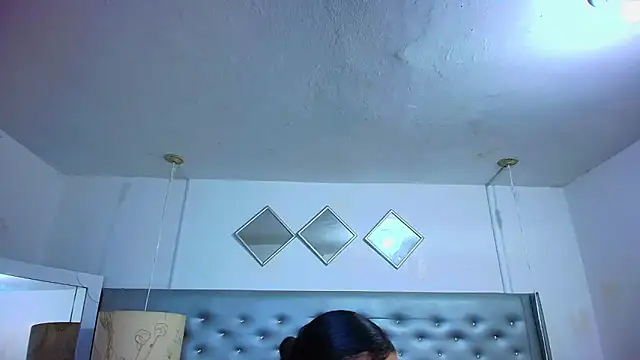 EileenBenzon online show from 03-05-26, 02:24