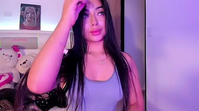 Snapshot of gaby_desire777 chatting on 10-23-25, 04:56 gaby desire777 online show from 10-23-25, 04:56