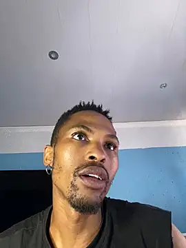 Snapshot of BlueIceCube chatting on 01-29-25, 12:24 BlueIceCube online show from 01-29-25, 12:24