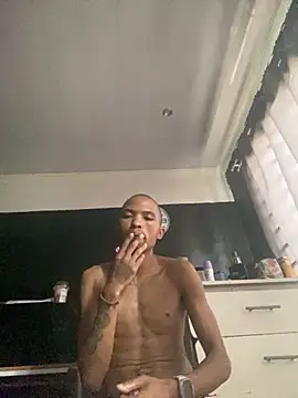 Snapshot of BlueIceCube chatting on 11-14-25, 06:12 BlueIceCube online show from 11-14-25, 06:12