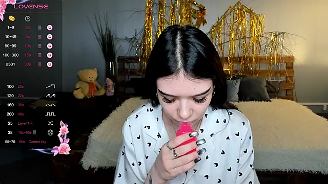 Snapshot of SweetyDeviliya chatting on 02-16-25, 09:59 SweetyDeviliya online show from 02-16-25, 09:59