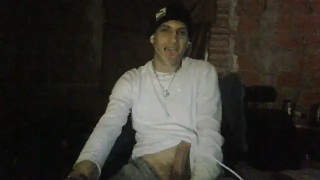 Snapshot of elsaiya chatting on 06-25-26, 03:28 elsaiya online show from 06-25-26, 03:28