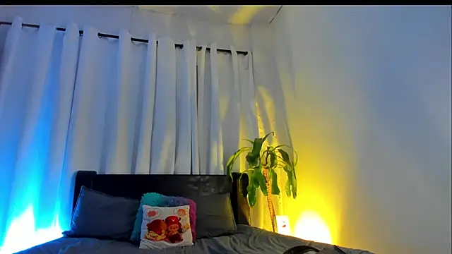 Snapshot of lanaa_paul1 chatting on 01-28-25, 11:28 lanaa paul1 online show from 01-28-25, 11:28