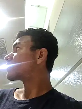 Reynold2608 online show from 01-02-25, 03:48