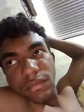 Snapshot of Reynold2608 chatting on 01-08-25, 05:48 Reynold2608 online show from 01-08-25, 05:48