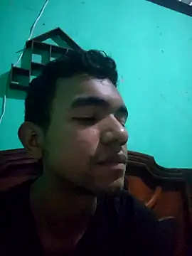 Reynold2608 online show from 04-11-26, 02:38