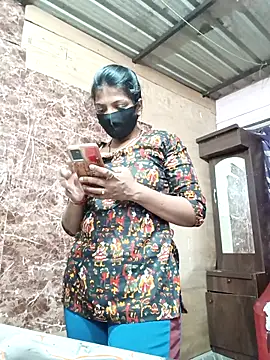 Snapshot of queensenorita chatting on 03-27-26, 08:20 queensenorita online show from 03-27-26, 08:20