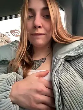 Snapshot of Sunny___Bunny chatting on 12-03-25, 09:18 Sunny Bunny online show from 12-03-25, 09:18