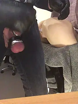 Snapshot of Inseminator69 chatting on 01-03-25, 10:31 Inseminator69 online show from 01-03-25, 10:31