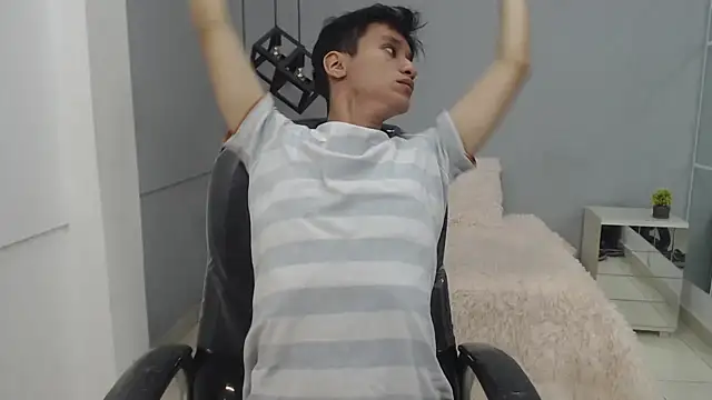 Snapshot of alan_ws chatting on 12-05-24, 12:33 alan ws online show from 12-05-24, 12:33