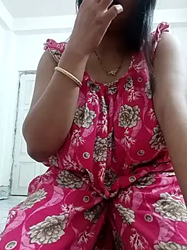 Snapshot of Priya_2222 chatting on 03-29-26, 07:58 Priya 2222 online show from 03-29-26, 07:58