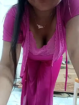 Snapshot of Priya_2222 chatting on 04-03-26, 06:50 Priya 2222 online show from 04-03-26, 06:50