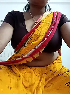 Snapshot of Priya_2222 chatting on 04-21-26, 07:17 Priya 2222 online show from 04-21-26, 07:17