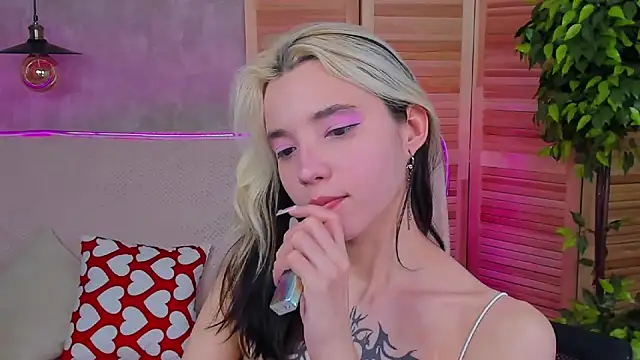 as1an girlfriend online show from 03-11-25, 06:32