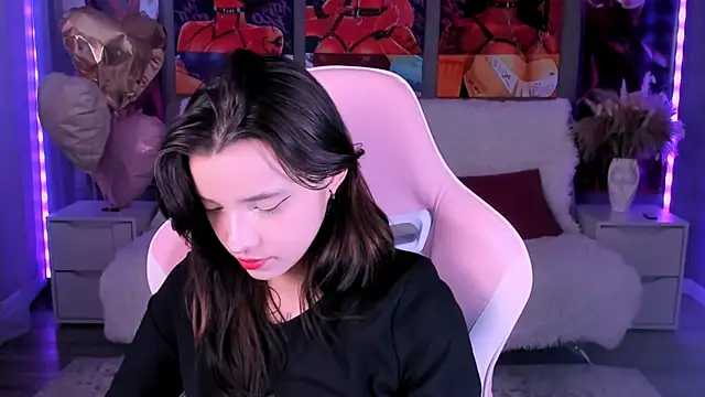 as1an girlfriend online show from 04-04-26, 08:34