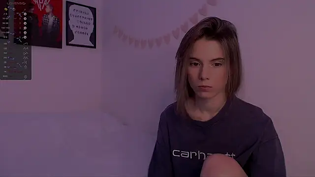 Snapshot of _ni_kiss chatting on 12-17-24, 12:56 ni kiss online show from 12-17-24, 12:56