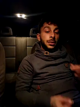 Snapshot of Iulianmarius12 chatting on 02-24-26, 10:52 Iulianmarius12 online show from 02-24-26, 10:52