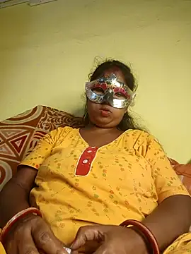 Snapshot of tinabhabhi chatting on 07-10-26, 10:40 tinabhabhi online show from 07-10-26, 10:40