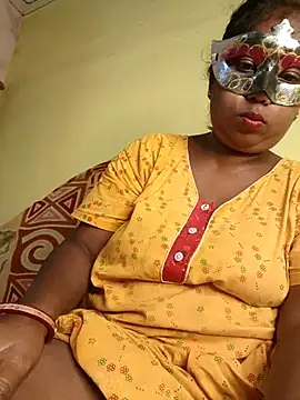 Snapshot of tinabhabhi chatting on 07-12-26, 09:33 tinabhabhi online show from 07-12-26, 09:33