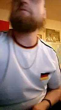 Ozomitro online show from 02-16-25, 05:15