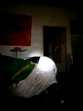 Ozomitro online show from 02-21-25, 01:00