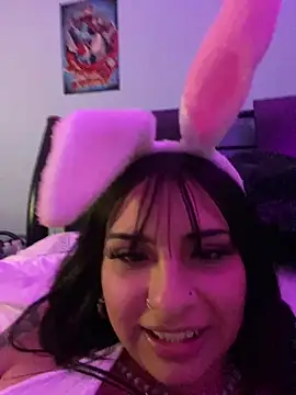 Hilary pinkk online show from 01-16-25, 06:25