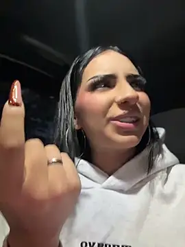 Hilary pinkk online show from 04-13-26, 11:21