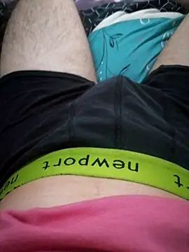 Snapshot of Lighto1 chatting on 11-15-25, 04:32 Lighto1 online show from 11-15-25, 04:32