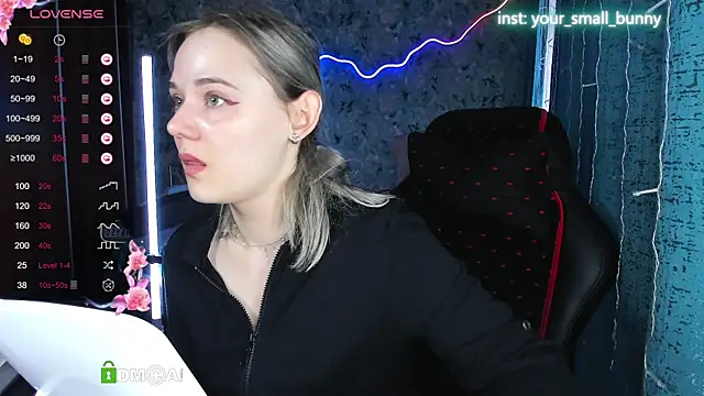 Your small bunny online show from 09-14-25, 02:11