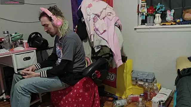 tallnerdyguy online show from 02-19-26, 03:46