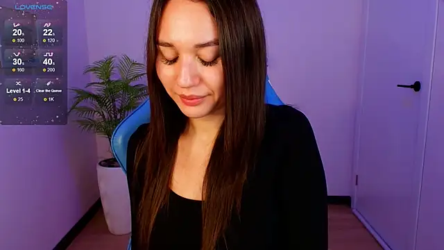 Snapshot of margeriTirell chatting on 10-13-25, 07:19 margeriTirell online show from 10-13-25, 07:19