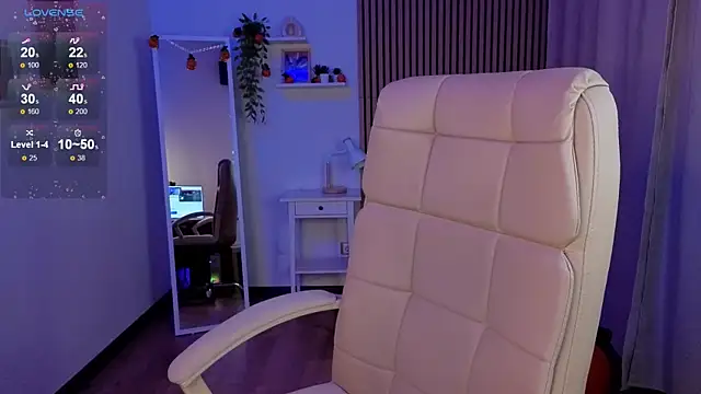 Snapshot of margeriTirell chatting on 11-06-25, 02:45 margeriTirell online show from 11-06-25, 02:45