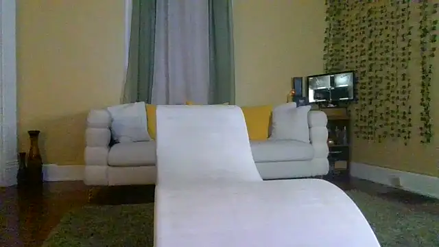 Snapshot of SexGoddessfinest chatting on 09-25-25, 04:49 SexGoddessfinest online show from 09-25-25, 04:49