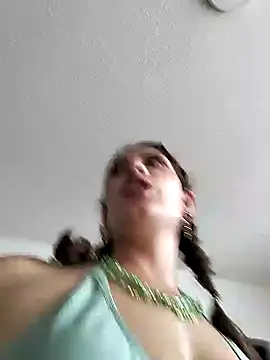 Snapshot of Alysson-- chatting on 02-05-25, 04:03 Alysson-- online show from 02-05-25, 04:03