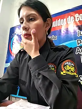 Snapshot of Alysson-- chatting on 10-01-25, 03:40 Alysson-- online show from 10-01-25, 03:40