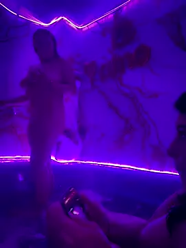 Snapshot of Alysson-- chatting on 10-26-25, 07:03 Alysson-- online show from 10-26-25, 07:03