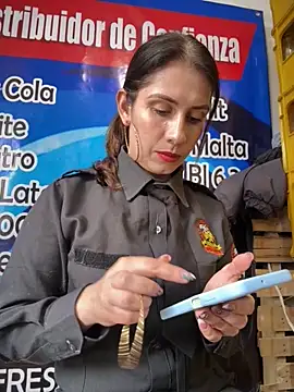 Snapshot of Alysson-- chatting on 10-27-25, 02:54 Alysson-- online show from 10-27-25, 02:54