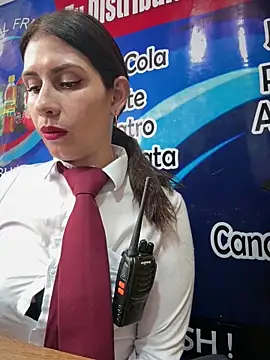 Snapshot of Alysson-- chatting on 11-24-25, 02:17 Alysson-- online show from 11-24-25, 02:17