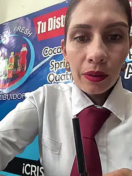 Snapshot of Alysson-- chatting on 11-28-25, 03:14 Alysson-- online show from 11-28-25, 03:14