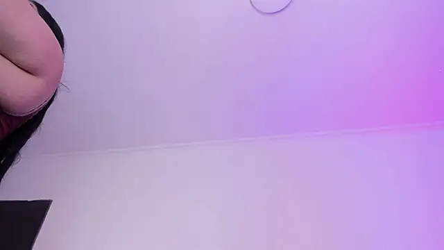 AmberiniHoffman online show from 11-28-25, 11:46