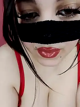 Snapshot of sexy-mariya chatting on 05-18-26, 02:45 sexy-mariya online show from 05-18-26, 02:45