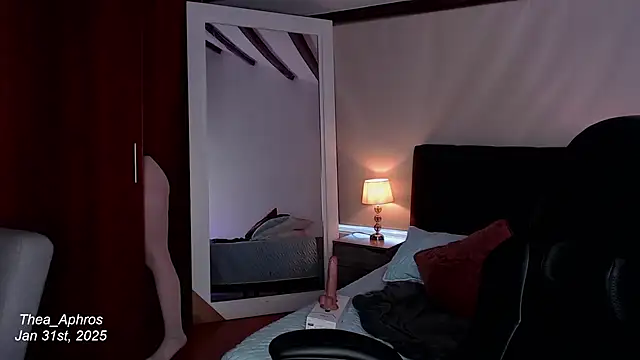 Snapshot of Thea_Aphros_ chatting on 01-31-25, 09:26 Thea Aphros online show from 01-31-25, 09:26