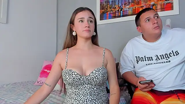 Snapshot of naughtyloverss chatting on 12-06-24, 06:06 naughtyloverss online show from 12-06-24, 06:06