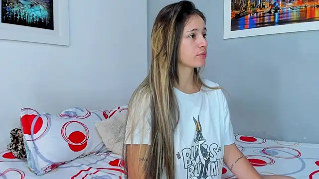 Snapshot of naughtyloverss chatting on 01-23-25, 11:58 naughtyloverss online show from 01-23-25, 11:58