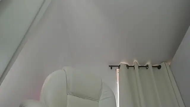 Abby Halliwey online show from 02-24-25, 05:42