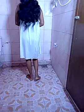 Anushka23 online show from 02-14-25, 07:38