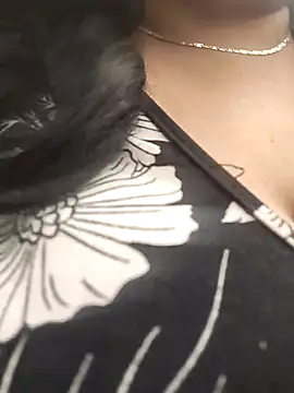 Snapshot of sara_pineros chatting on 02-11-25, 06:22 sara pineros online show from 02-11-25, 06:22